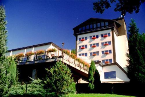 Hotel Reifenstein Kleinbartloff Esterno foto