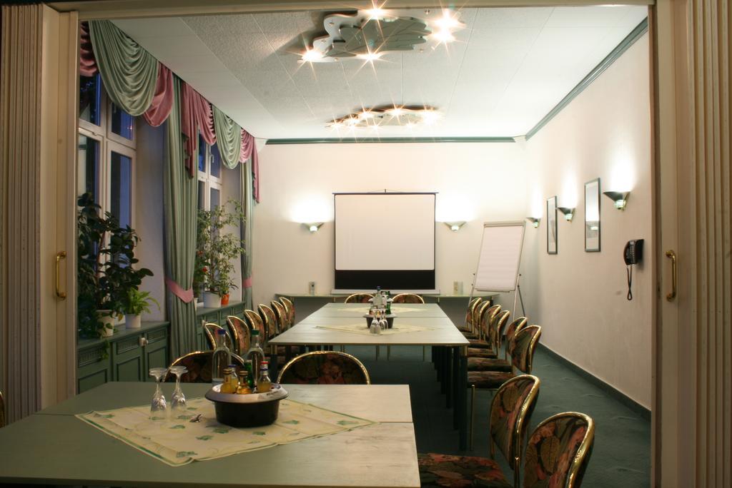 Hotel Reifenstein Kleinbartloff Esterno foto