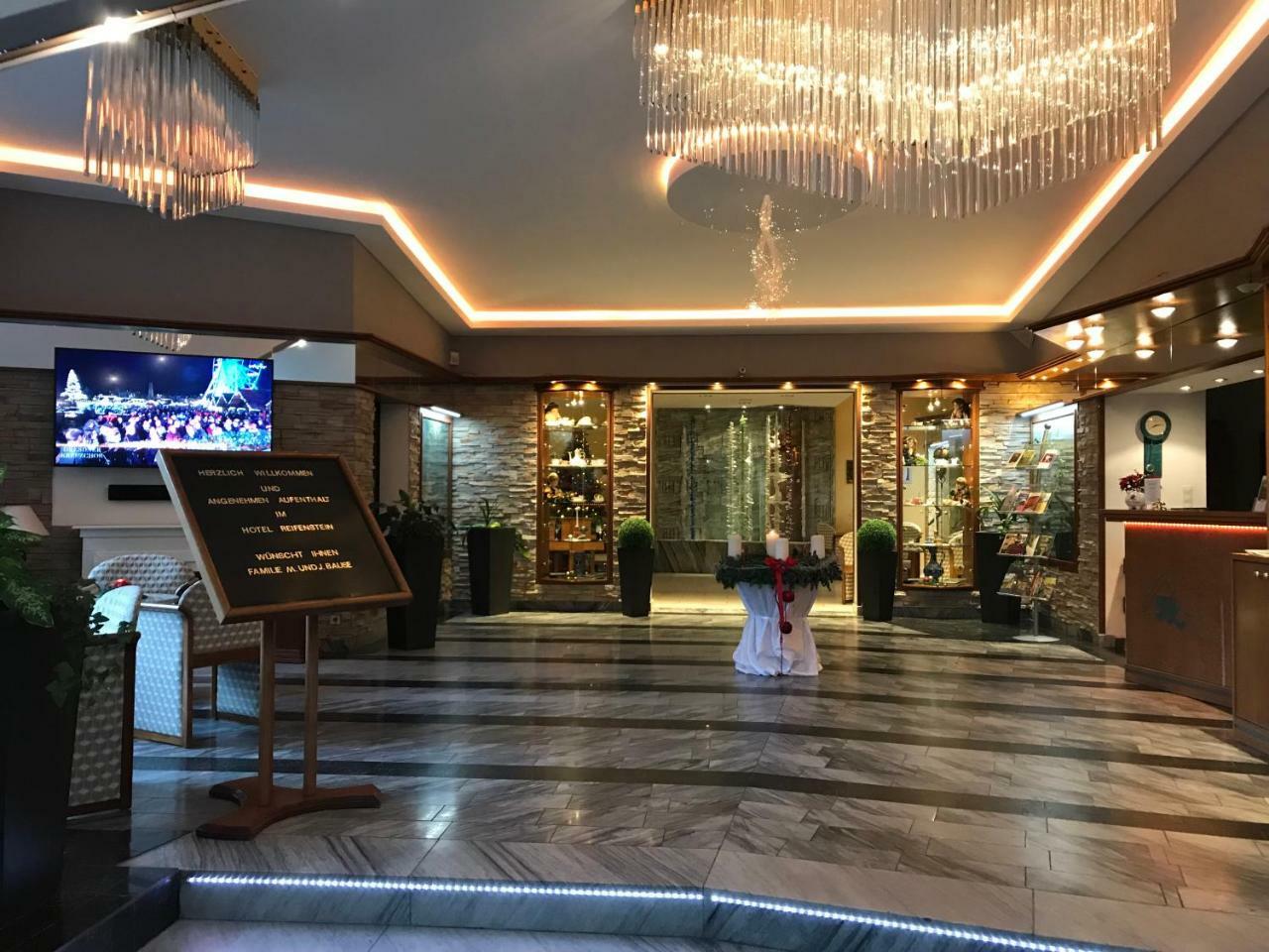 Hotel Reifenstein Kleinbartloff Esterno foto
